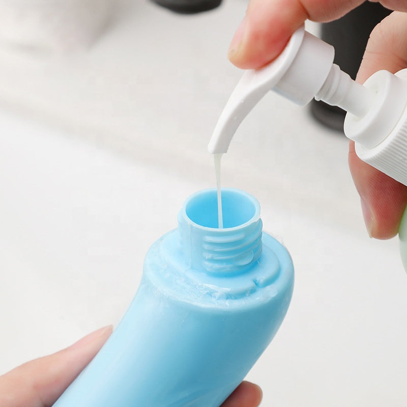 Handheld Pet Bath Brush – Silicone Grooming & Cleaning Tool for Dogs & Cats