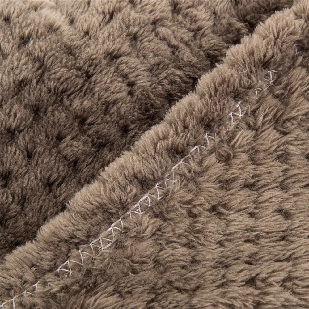 Warm Pet Blanket – Soft Cozy Dog & Cat Bed Cover